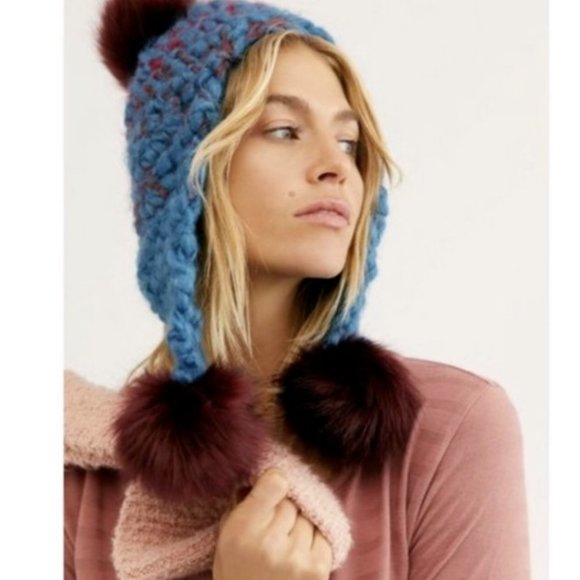 NWT Free People MOROCCAN BLUE COMBO Beanie Hat Pom Pom Knit
